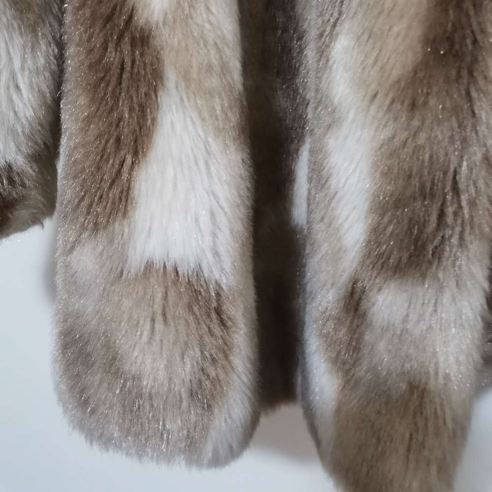 Pendleton Faux Fur Coat - image 5